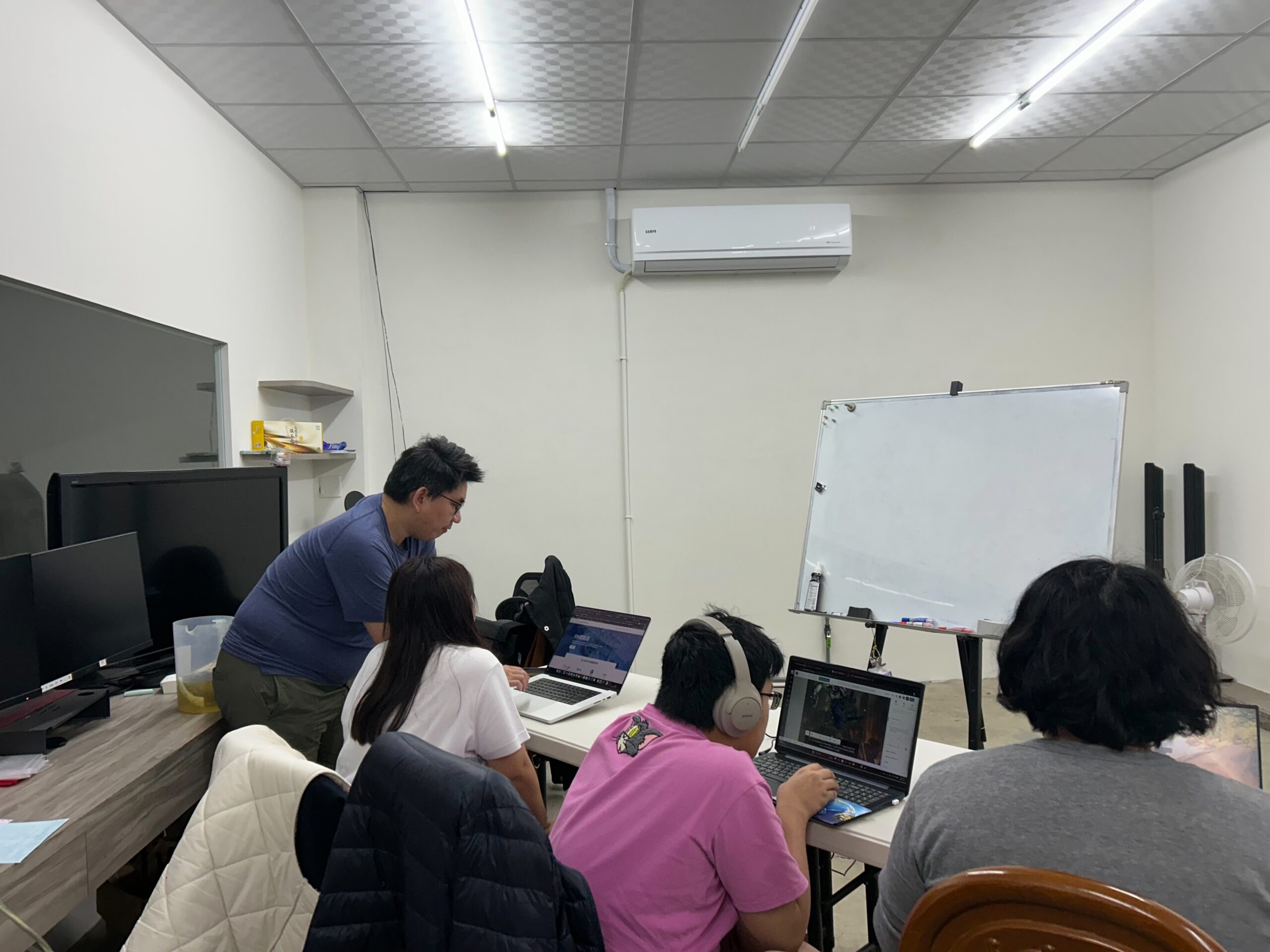 內部實操訓練-快速設計網站